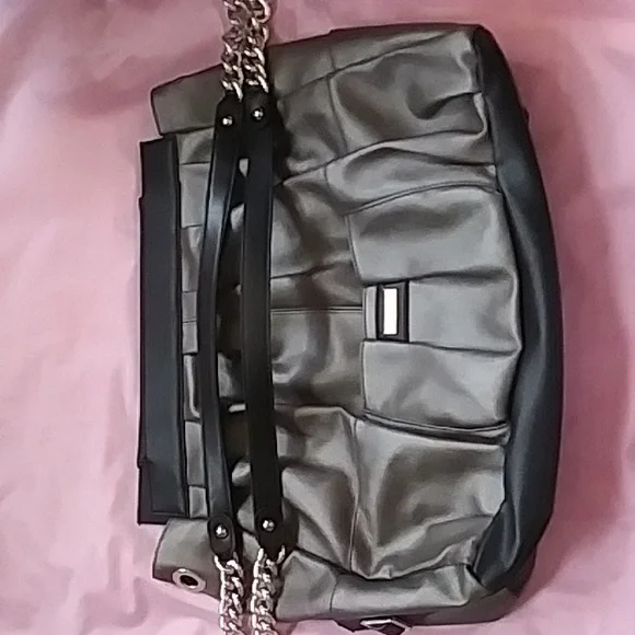 Awesome NWOT Miche Prima shell and straps. - Picture 12 of 12